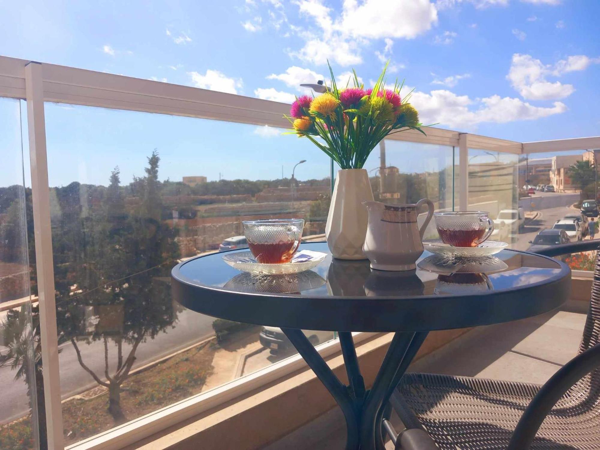 Large, 3 Bedroom Apartment In Marsascala Marsaskala Exterior photo